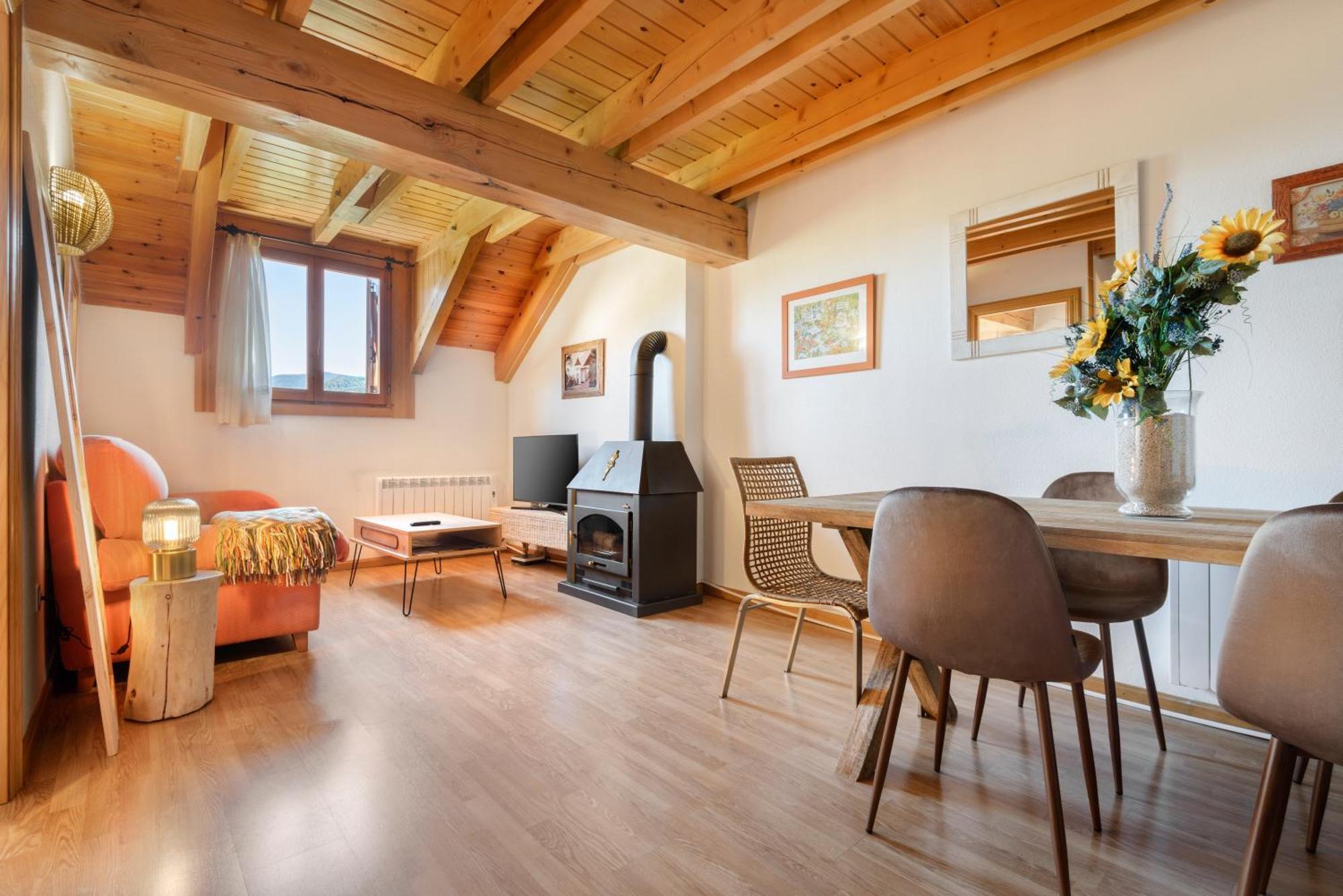 Atico Abuhardillado I Aire Acondicionado L Centrico L Garaje L Trastero I Wifi Apartment บีเอสกัส ภายนอก รูปภาพ