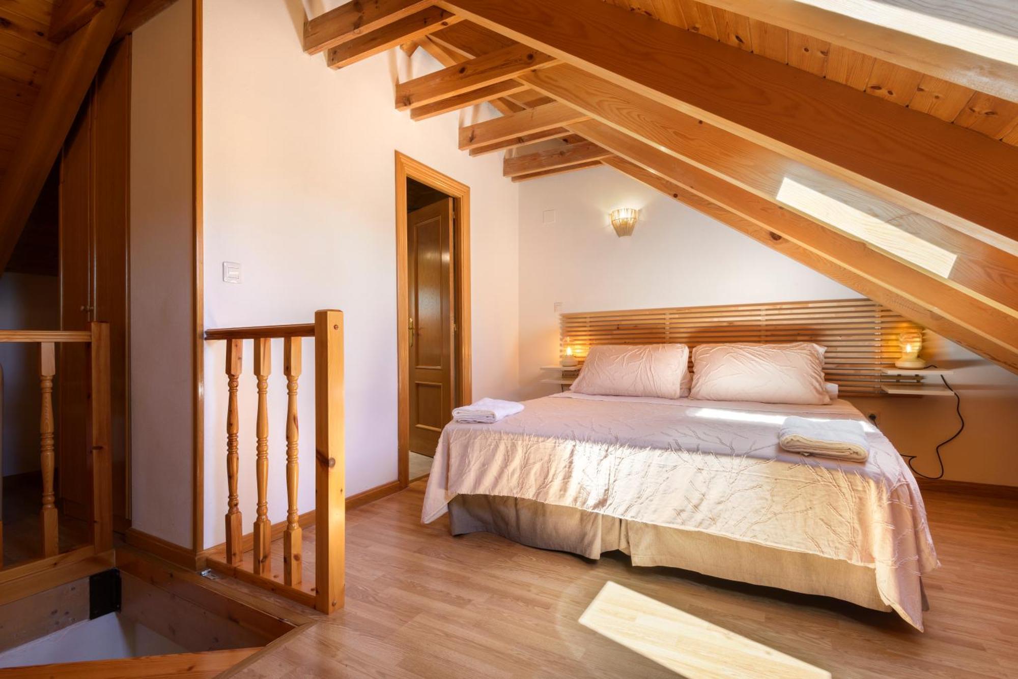 Atico Abuhardillado I Aire Acondicionado L Centrico L Garaje L Trastero I Wifi Apartment บีเอสกัส ภายนอก รูปภาพ