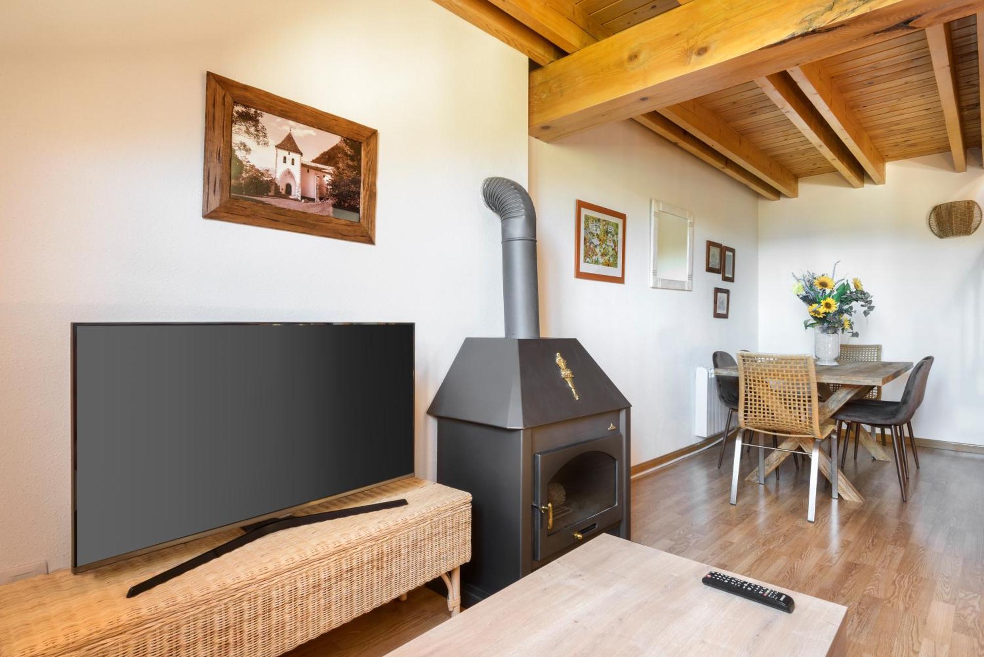 Atico Abuhardillado I Aire Acondicionado L Centrico L Garaje L Trastero I Wifi Apartment บีเอสกัส ภายนอก รูปภาพ